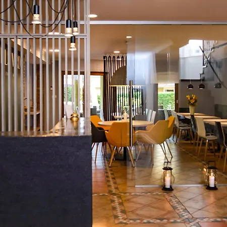 Alojamento de Acomodação e Pequeno-almoço Verdi Pleasure & Łeba